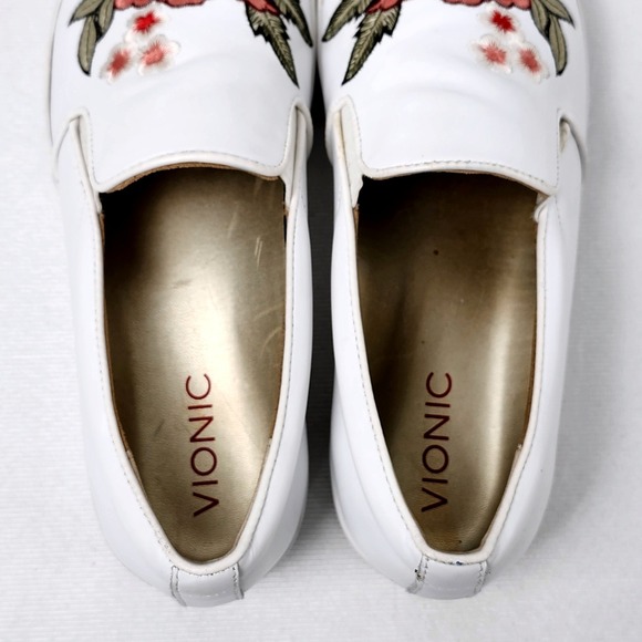 Vionic‎ Rose Floral Embroidered Slip On Comfort Shoe Womens 8.5 White Leather - Picture 6 of 9